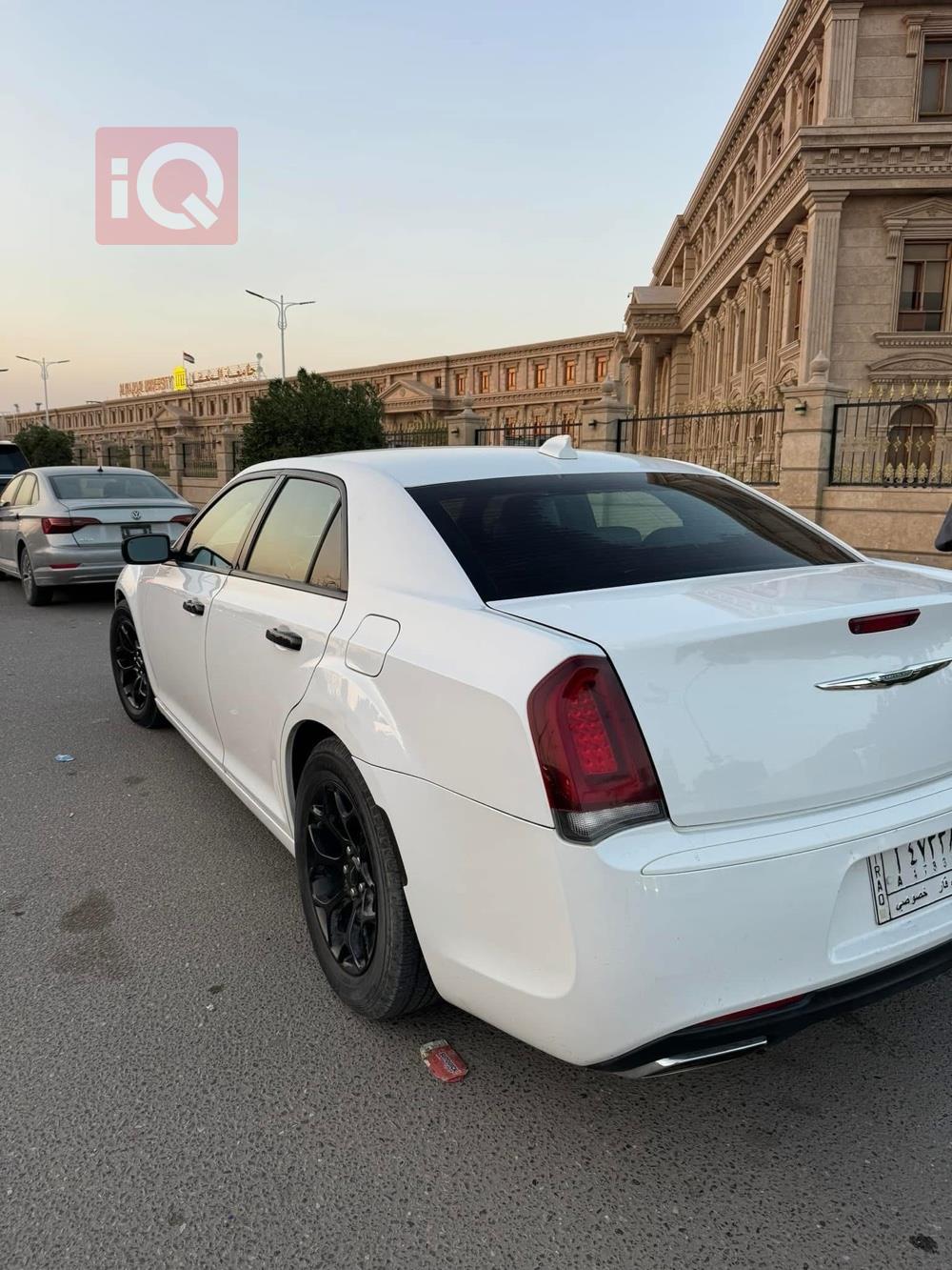 کرایسلەر 300